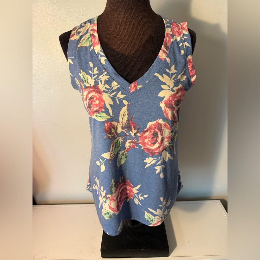 Floral V-Neck Sleeveless Top